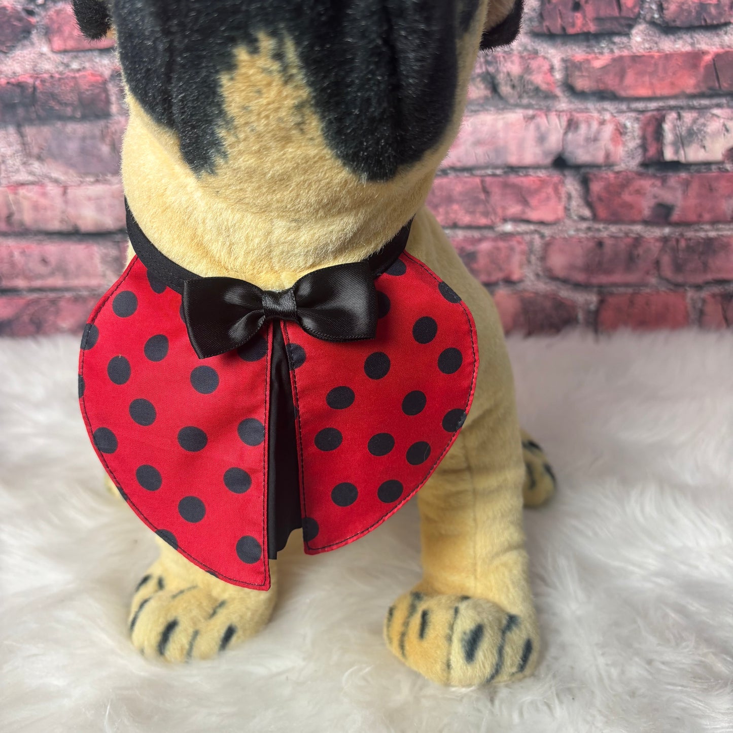 Ladybug Bib - 4 Pack