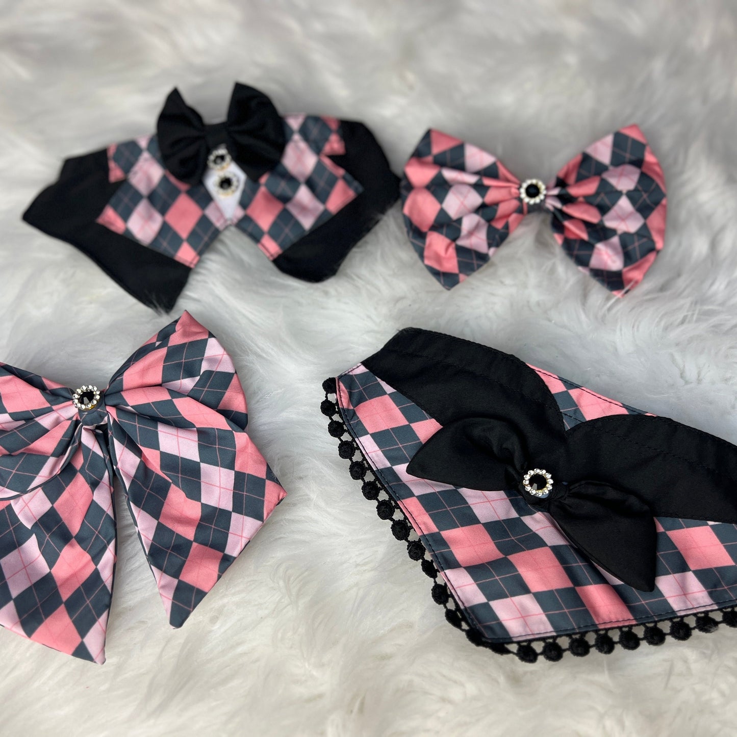 PINK AND GREY ARGYLE BIG GIRL BIB 4 pack