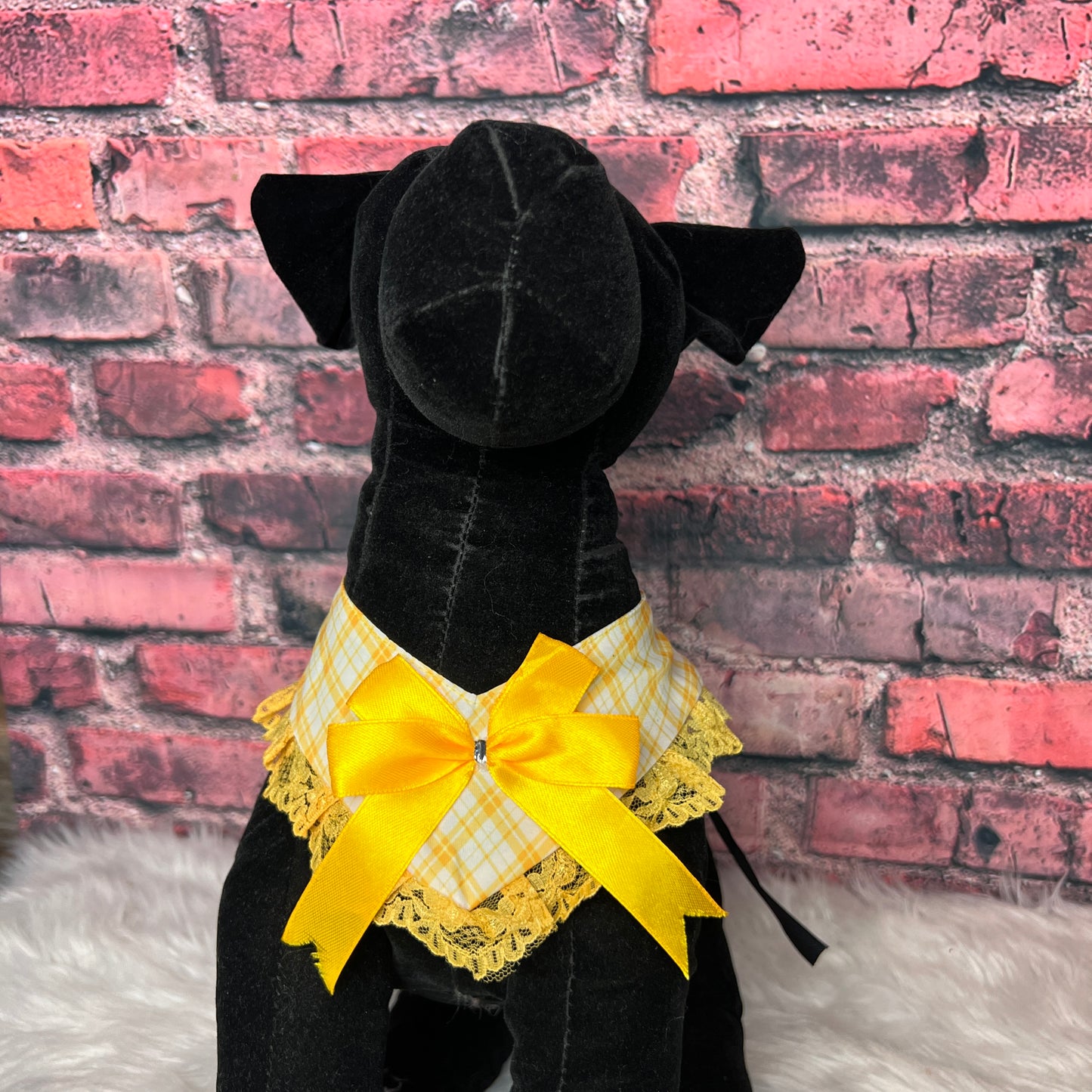 NEW YELLOW PLAID V-NECK-4PK