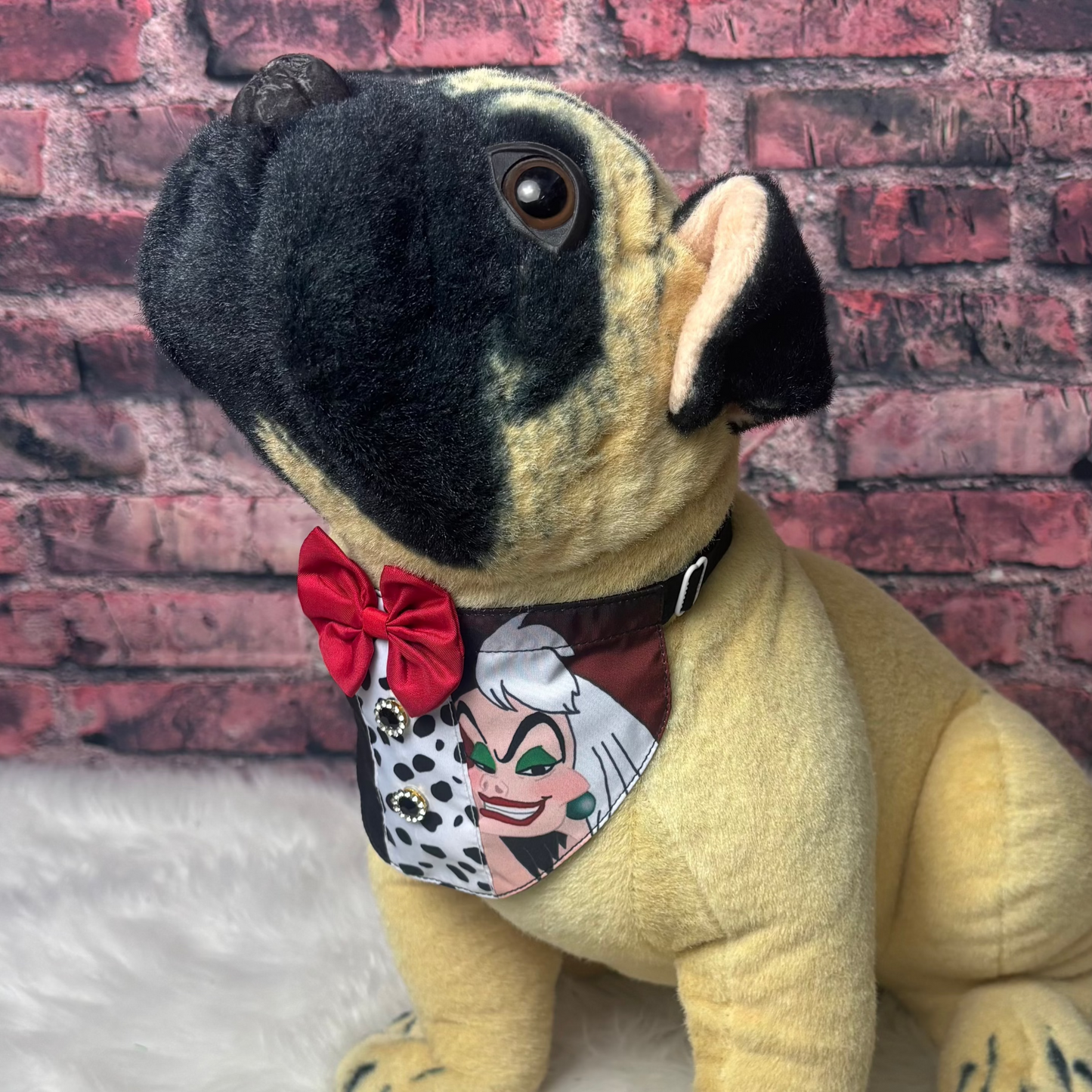 Dalmations Cruella Bib - 4 Pack