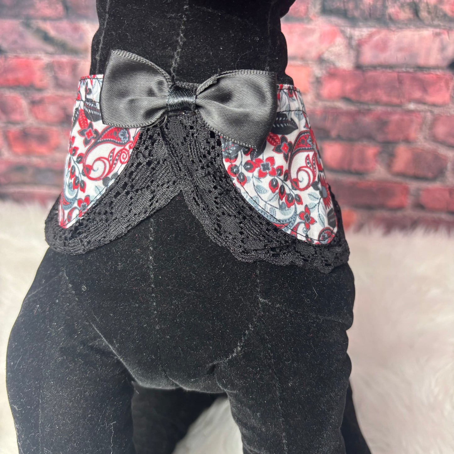 Red Paisley Girl Blouse w/blk - 6 Pack