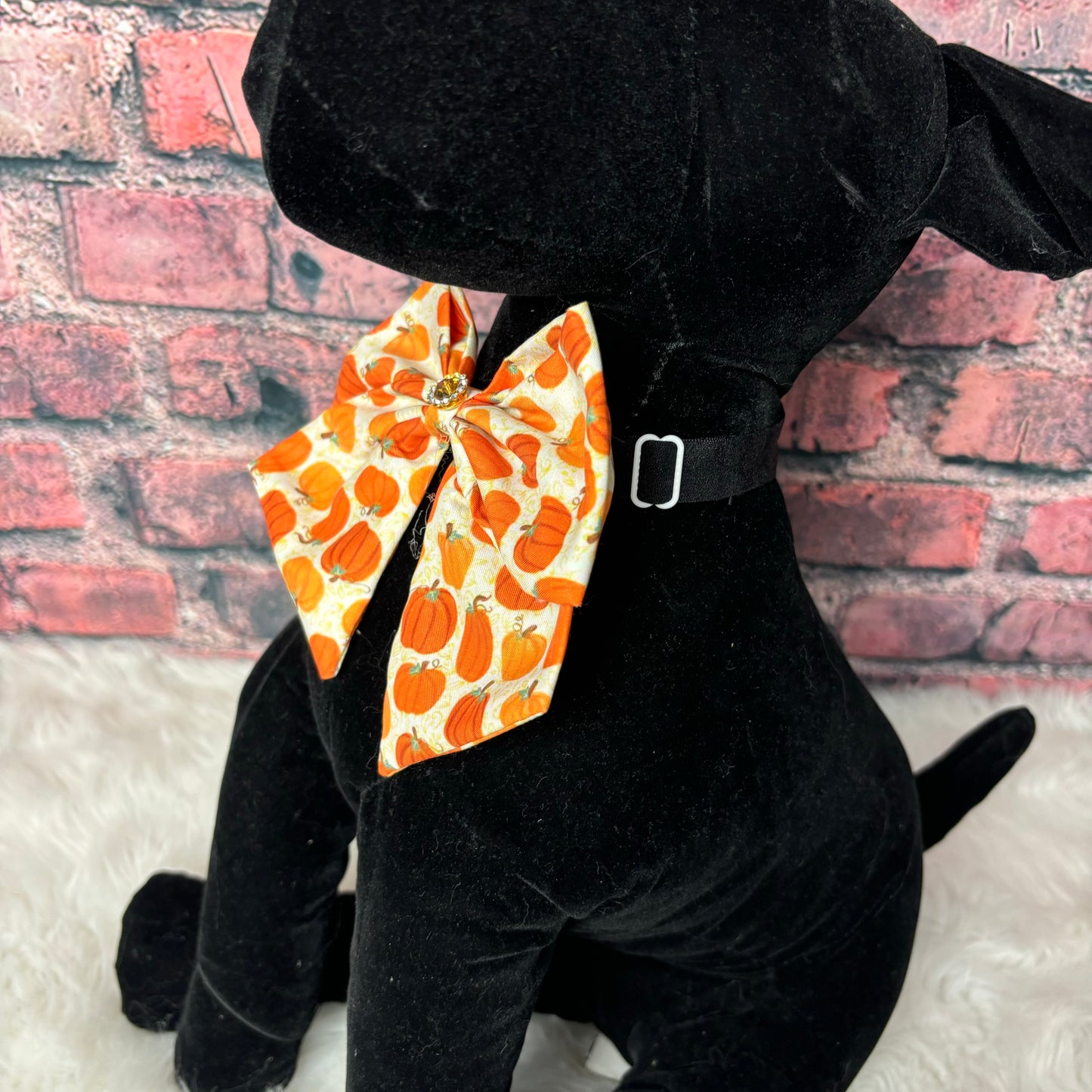 PUMPKINS BOWTIE W/ TAILS- 6 PACK