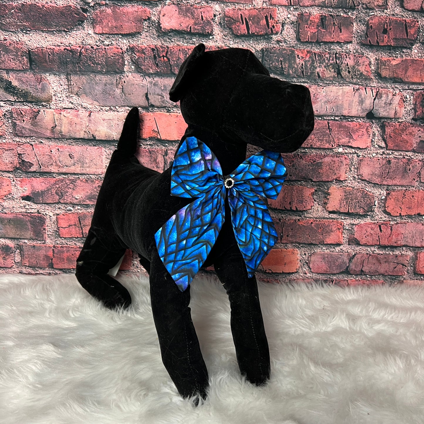 BLUE SCALES BOW TIE W/ TAILS- 6 PACK