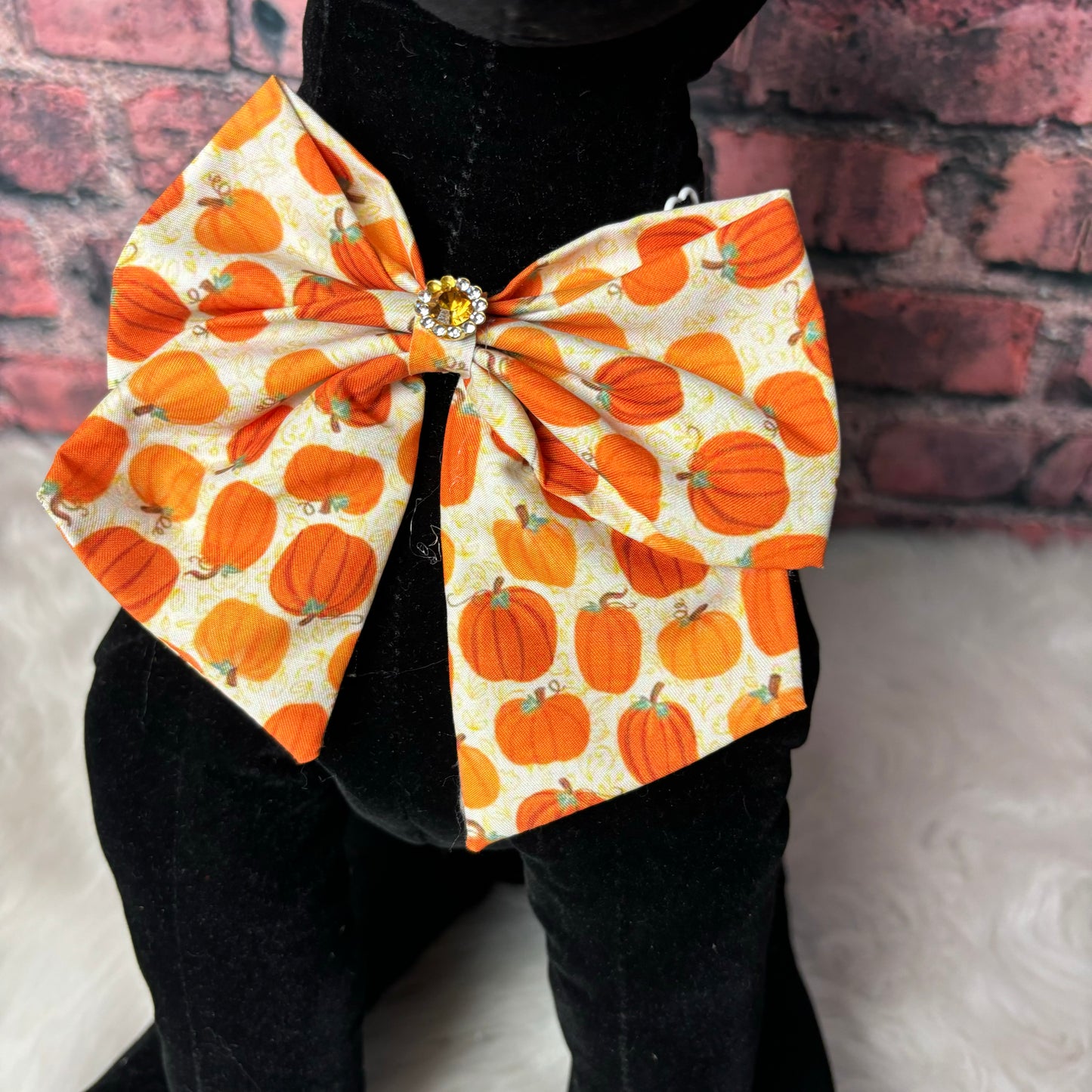 PUMPKINS BOWTIE W/ TAILS- 6 PACK