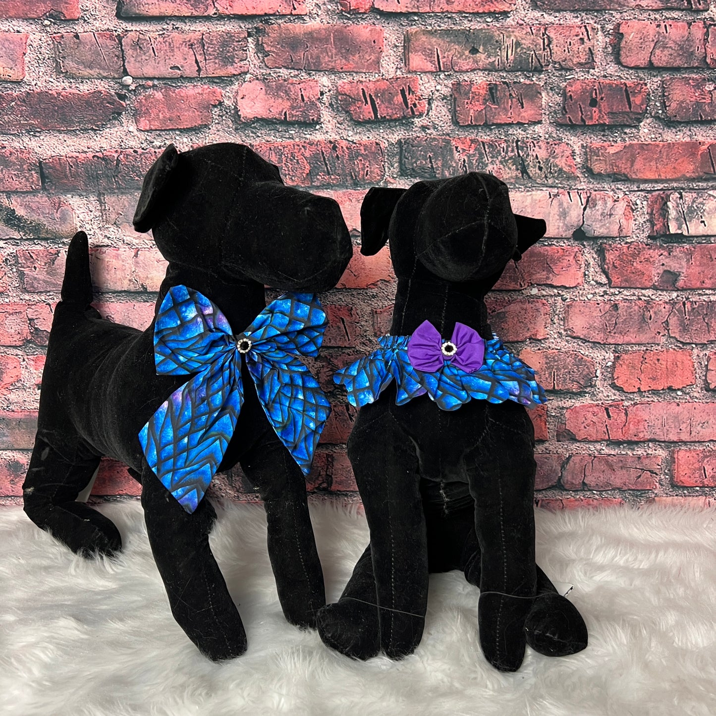 BLUE SCALES BOW TIE W/ TAILS- 6 PACK