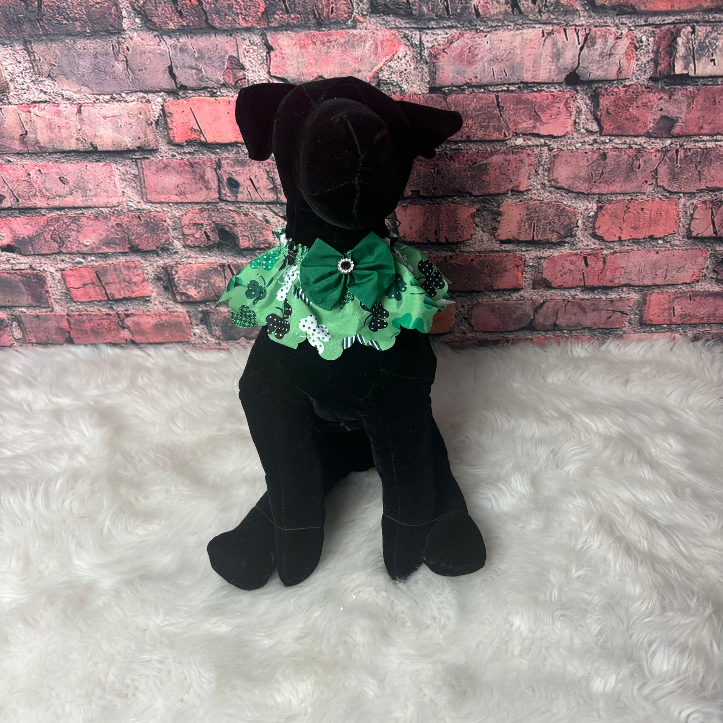 LUCKY DOG TIE- ON RUFFLE- M/L- 5 PACK