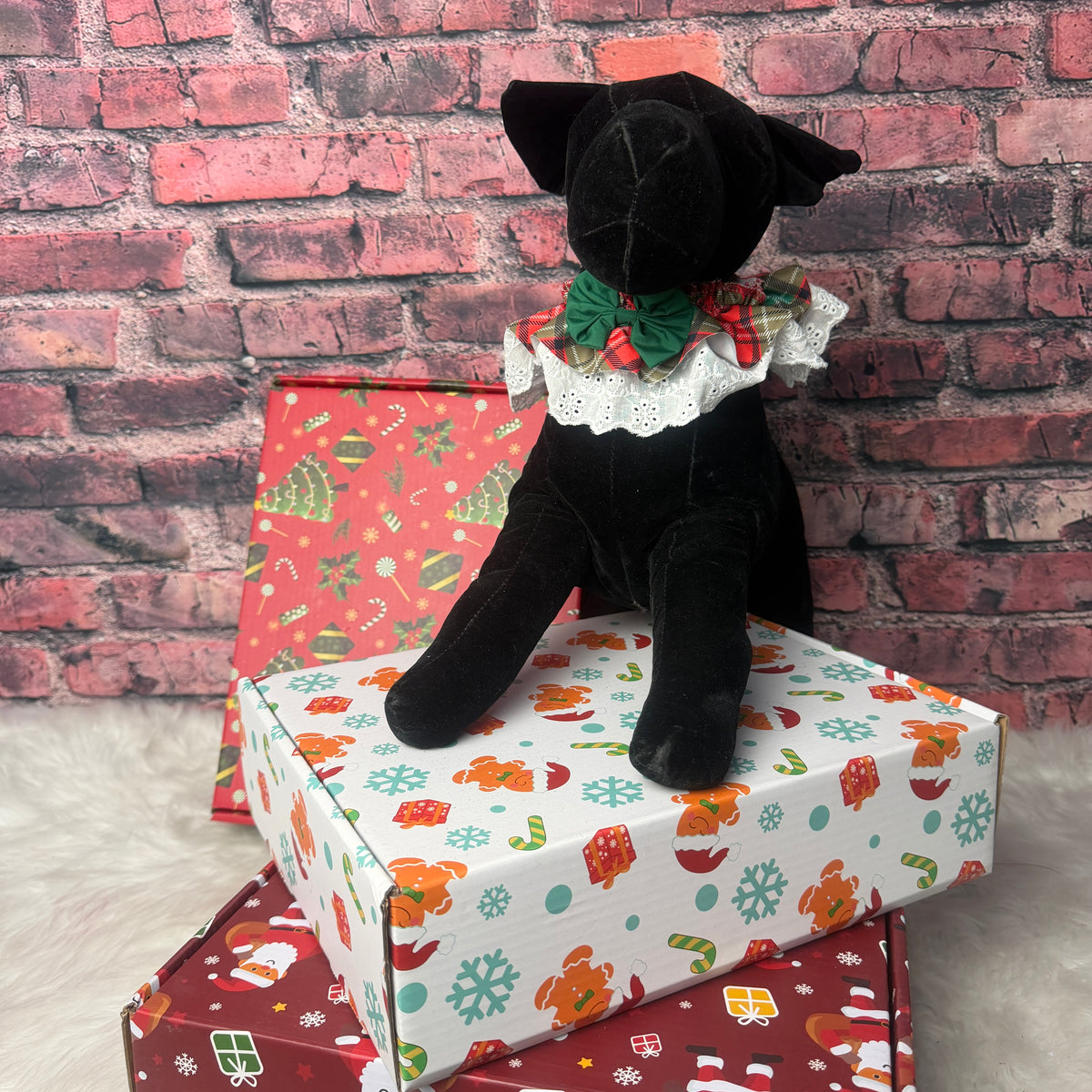MYSTERY CHRISTMAS BOX-24 PC