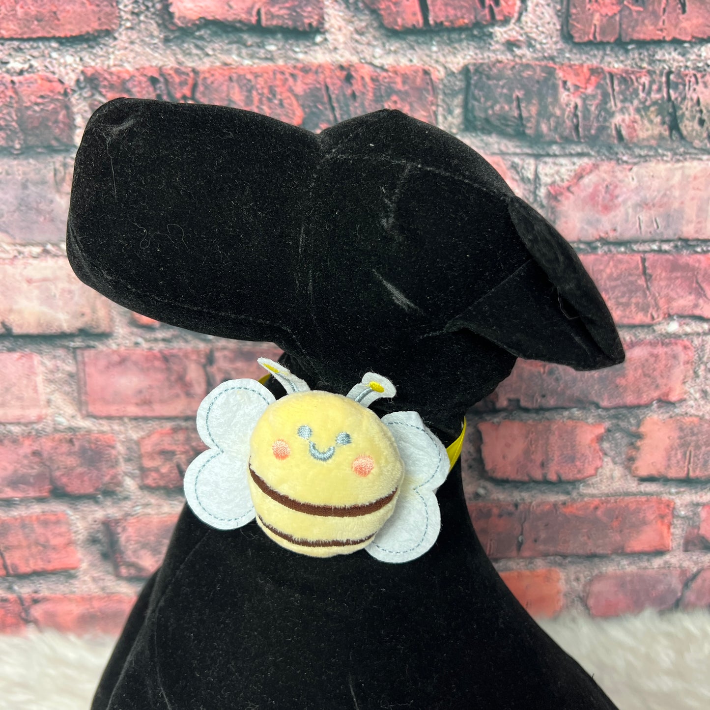 PLUSH BUMBLE BEE NECKBAND - 5 PACK